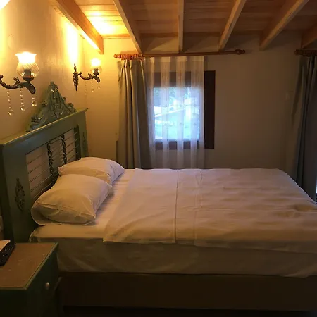 Cunda Deniz Yildizi Butik