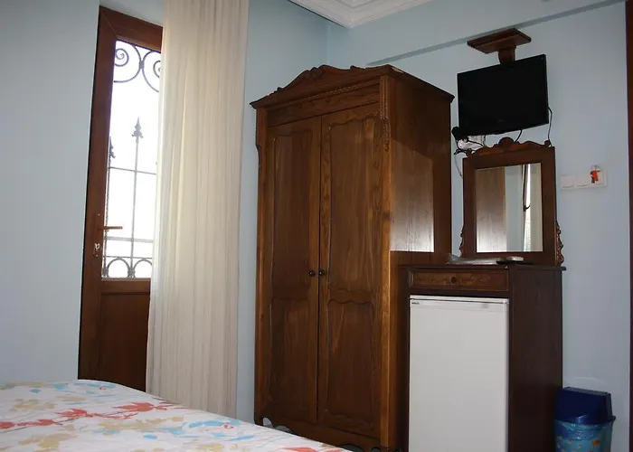 Cunda Deniz Yildizi Butik * Ayvalı