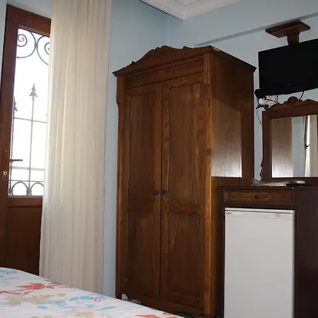 Cunda Deniz Yildizi Butik * Ayvalik
