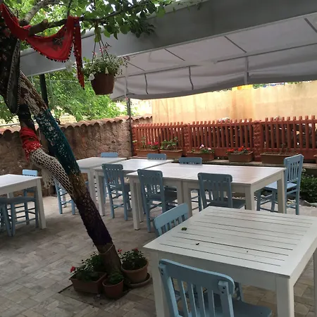 Cunda Deniz Yildizi Butik Bed & Breakfast *