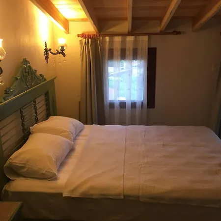 Cunda Deniz Yildizi Butik *